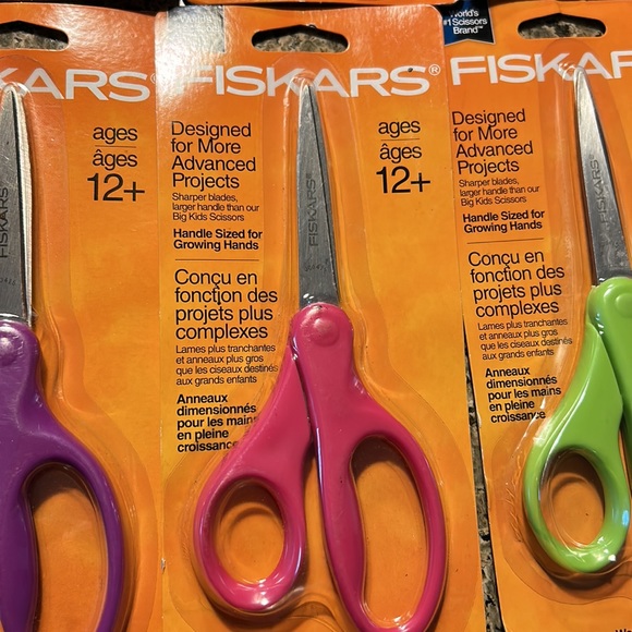 Fiskars Scissors BNIP- never used - Picture 2 of 4